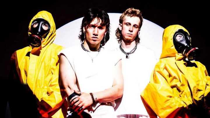 DONT YOU DARE, nouveau vidéoclip « BLACK & BLUE » à découvrir