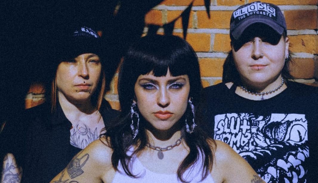 SHOOTING DAGGERS, nouveau vidéoclip « Glow » ft. Dennis Lyxzén à découvrir, nouvel album annoncé