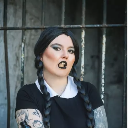 Smells like poison - Addams theme