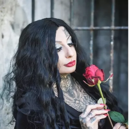 Smells like poison - Addams theme