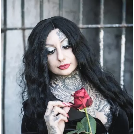 Smells like poison - Addams theme