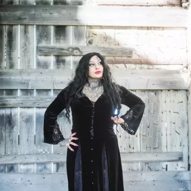 Smells like poison - Addams theme