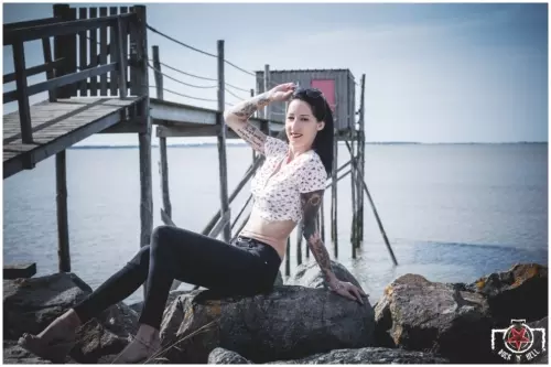 Fanny - Seaside