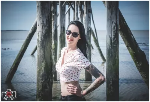 Fanny - Seaside
