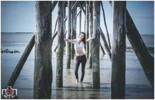 Fanny - Seaside