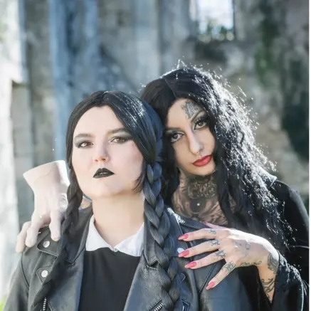 Smells like poison - Addams theme