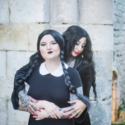 Smells like poison - Addams theme
