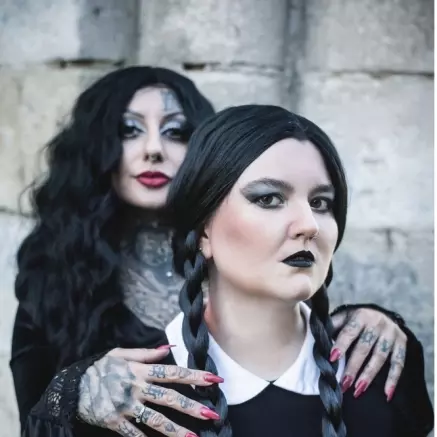 Smells like poison - Addams theme