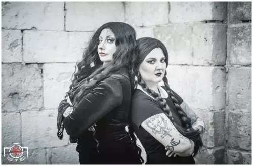 Smells like poison - Addams theme