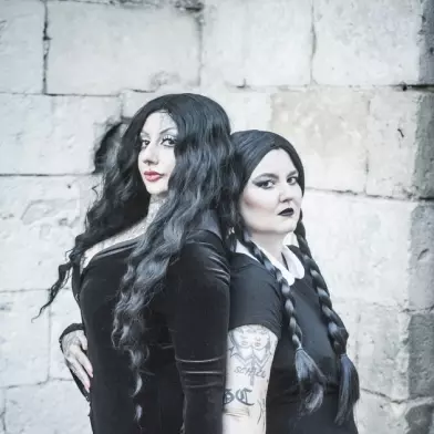 Smells like poison - Addams theme