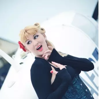 Ludy, FLYING TO HOLIDAYS