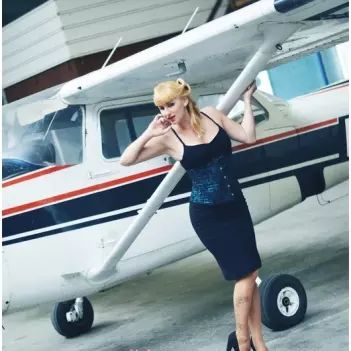Ludy, FLYING TO HOLIDAYS