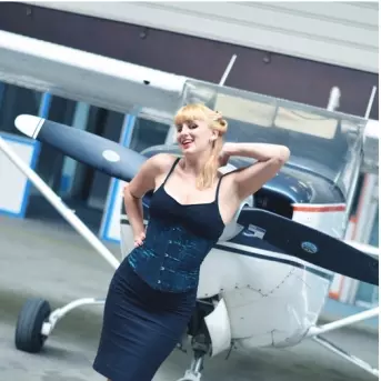 Ludy, FLYING TO HOLIDAYS