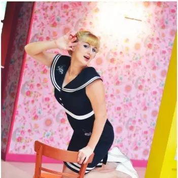 Ludy, PIN UP WENT DOWN