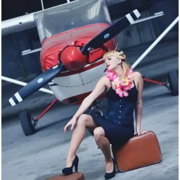 Ludy, FLYING TO HOLIDAYS