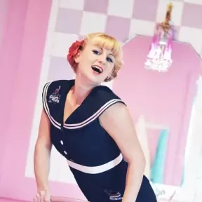 Ludy, PIN UP WENT DOWN