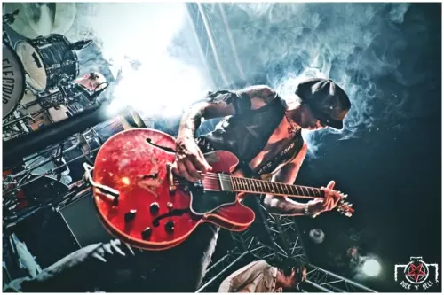 Dregen (Backyard Babies) @ La Boule Noire, Paris 04.12.2013