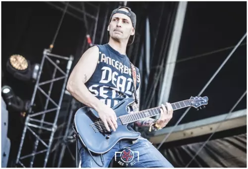 Hellfest 2018 - Day II - Black Bomb A