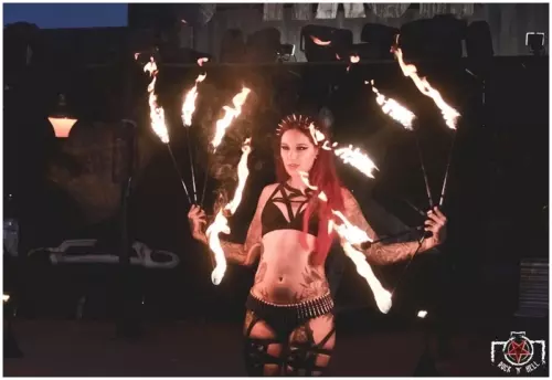 Hellfest 2015 - DAY II - Pyroex Show