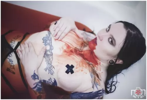 Mary BATHORY