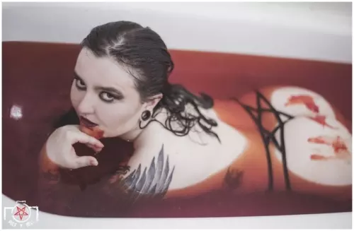 Mary BATHORY