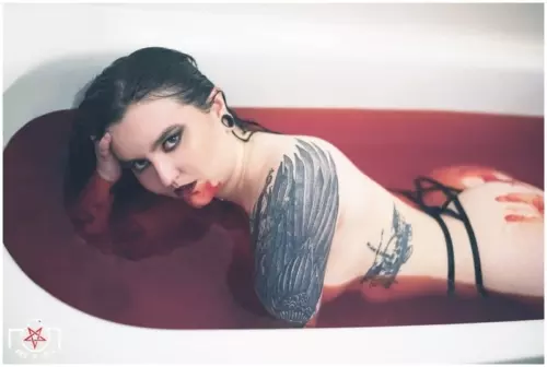 Mary BATHORY