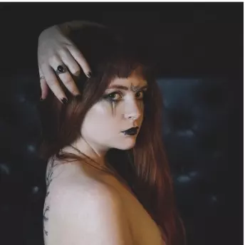 Nolwenn, FILLE D'HEL