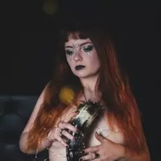 Nolwenn, FILLE D'HEL