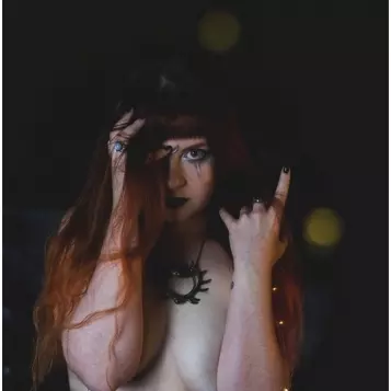 Nolwenn, FILLE D'HEL
