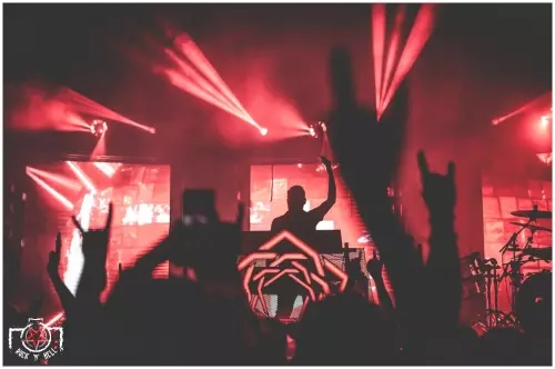 Carpenter Brut, nuits collectives @ La Sirène 16.07.2022