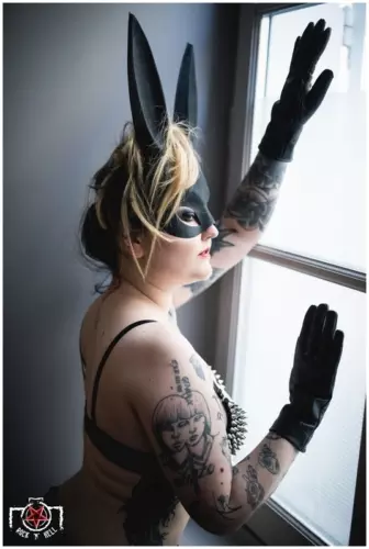 Mary FOLLOW THE BLACK RABBIT