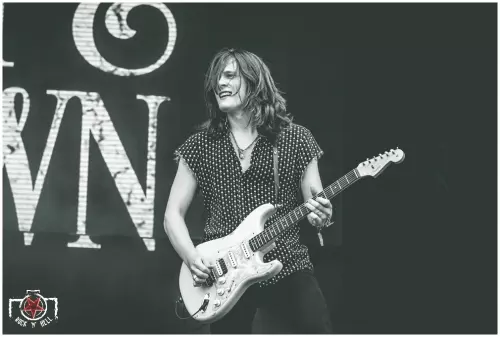 Tyler Bryant & The Shakedown @ Hellfest 2022