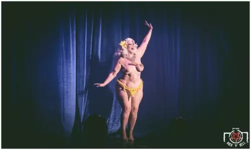 Dita Von Teese, Glamonatrix show @ Théâtre Fémina, Bordeaux 12.05.22