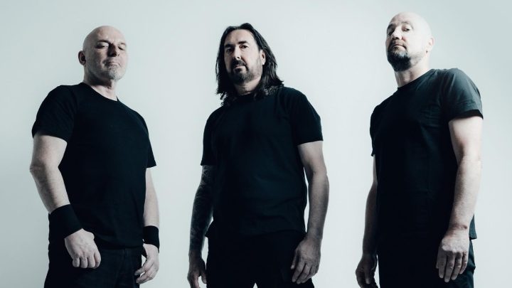 CORONER, nouveau vidéoclip « Symmetry » à découvrir, nouvel album le mois prochain