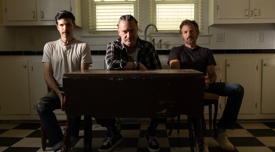 MIKE PATTON & THE AVETT BROTHERS, nouveau titre « Heaven’s Breath » à découvrir, nouvel album pour Novembre