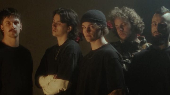 FALLWEATHER, nouveau vidéoclip « Cutting Remarks » à découvrir, nouvel EP dispo