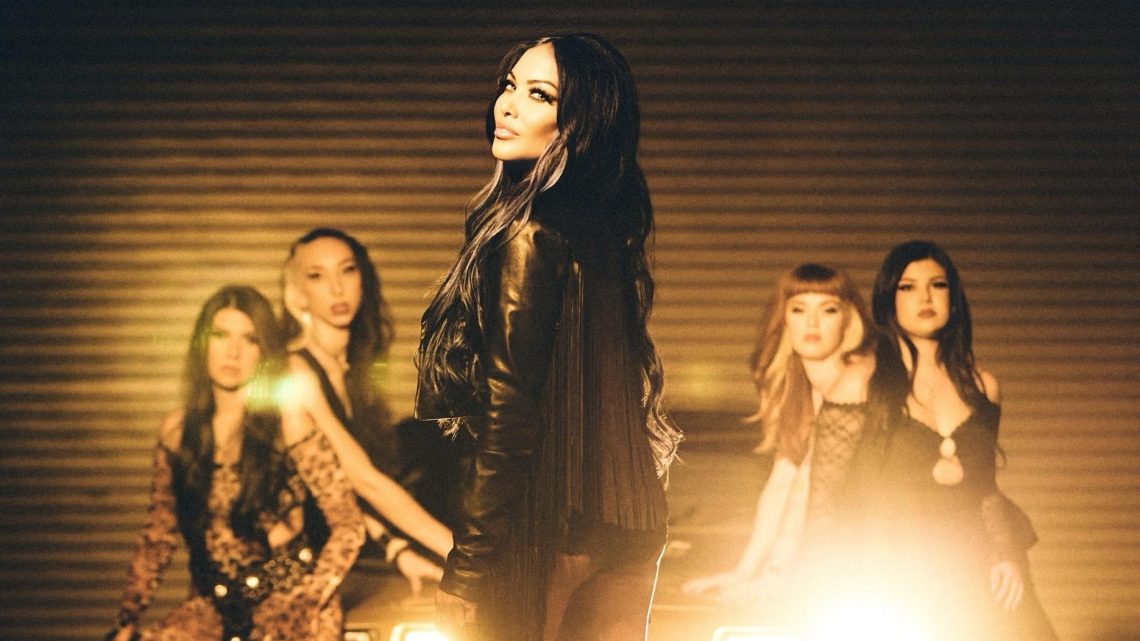 THE VIOLENT HOUR avec CARLA HARVEY (ex BUTCHER BABIES), nouveau vidéoclip « Sex and Cigarettes » à découvrir