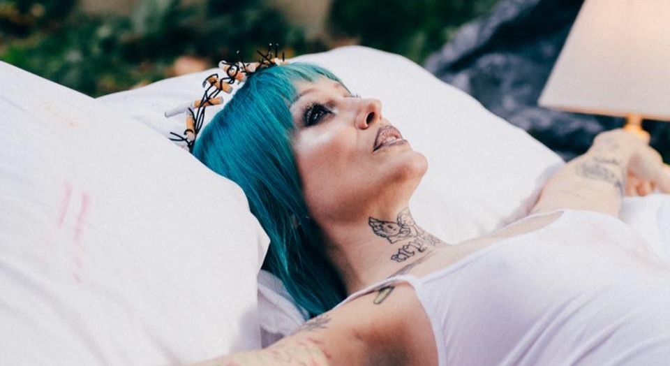 RØRY, nouveau vidéoclip « Dead Girl Walking » à découvrir