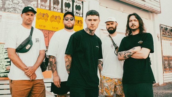 LAST HOUNDS, nouveau vidéoclip « Just Play » ft Jason Aalon de Fever 333 à découvrir