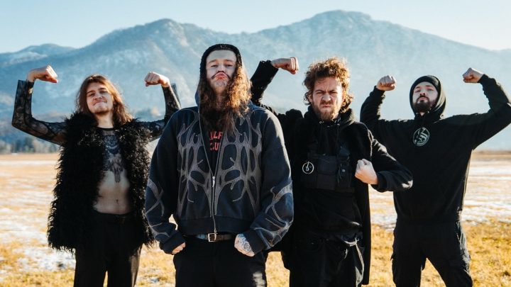 ABBIE FALLS, nouveau vidéoclip « descend.exe » à découvrir, nouvel album dispo