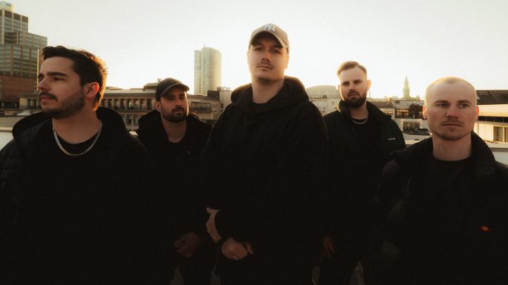 NEVER BACK DOWN, nouveau vidéoclip « Redshift » à découvrir