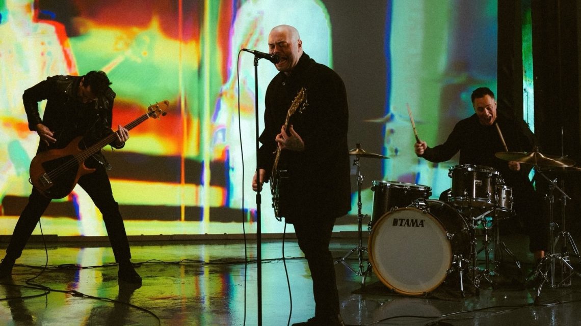 HELD., avec les membres de THE SLEEPING & COHEED AND CAMBRIA, nouveau vidéoclip « KNIFEPOINT » ft. Graham Sayle à découvrir, premier album imminent