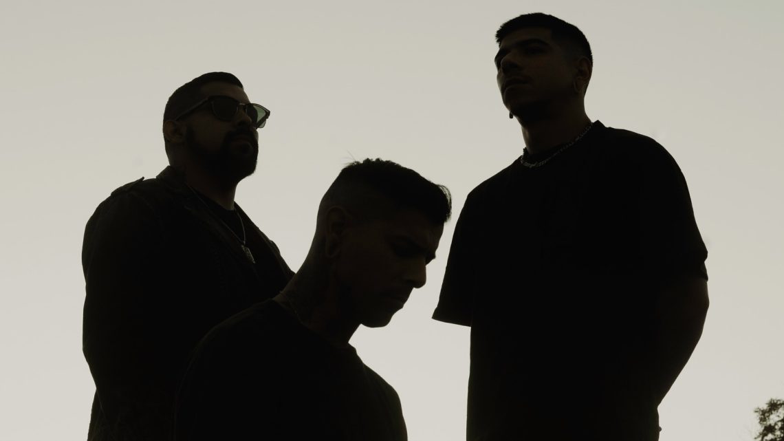 UPON A BURNING BODY, nouveau vidéoclip « Voices in the Dark » à découvrir