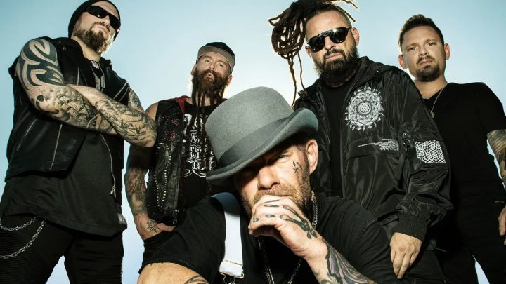 FIVE FINGER DEATH PUNCH, nouveau vodéoclip « Nails In The Coffin » à découvrir, nouvel album dispo