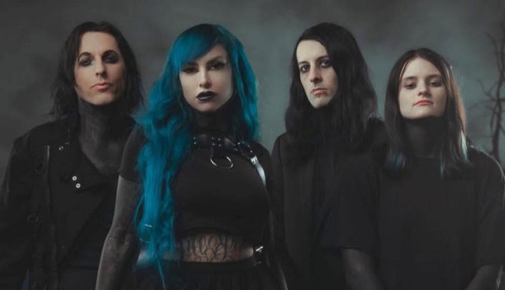 STITCHED UP HEART, nouveau vidéoclip « LOVE AND DEATH » ft. Austin John Winkler à découvrir, nouvel album dispo