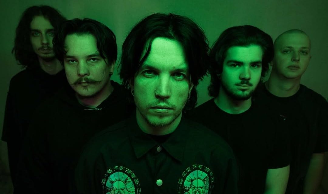 BABY LASAGNA, nouveau vidéoclip « Face On Your Phone » à découvrir