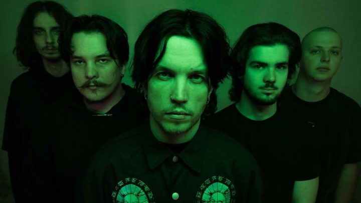 BABY LASAGNA, nouveau vidéoclip « Face On Your Phone » à découvrir