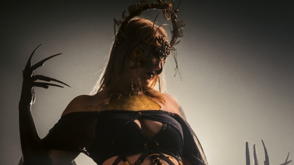 CENOBIA, nouveau vidéoclip « Swallowed By the World » à découvrir, nouvel EP annoncé, signature chez Fearless Records