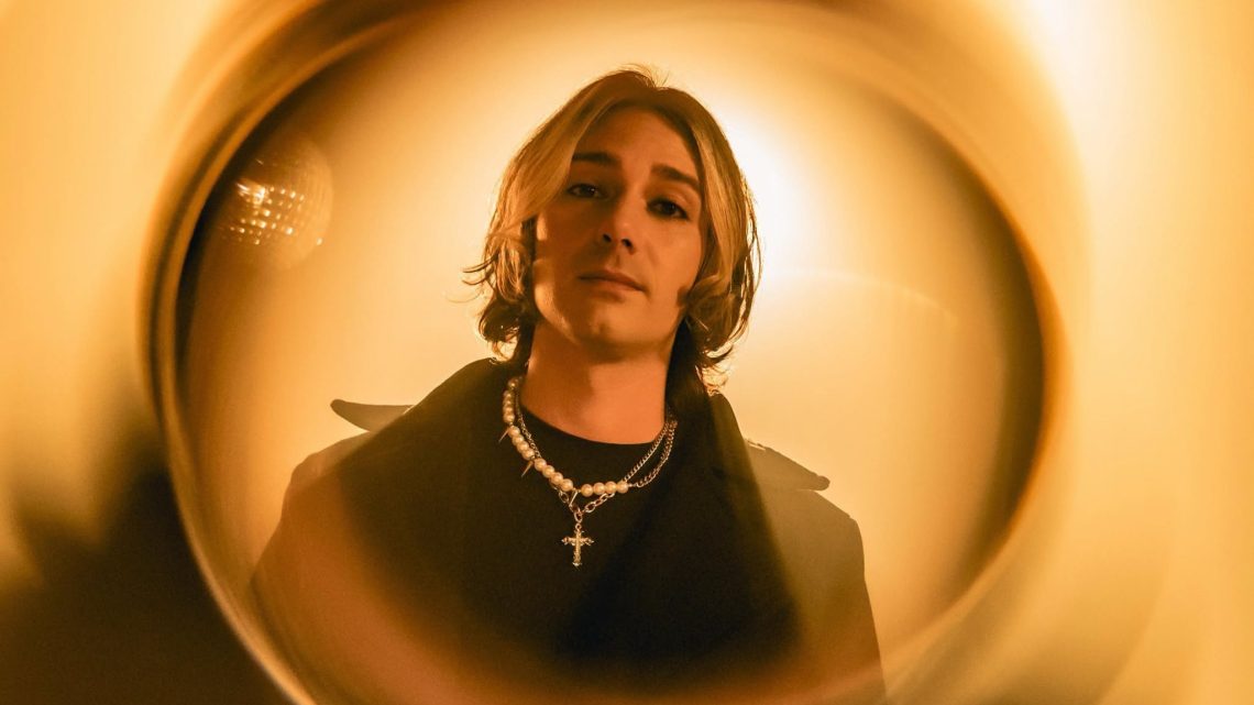 MINUTE AFTER MIDNIGHT, nouveau vidéoclip « Infamous » à découvrir, premier album annoncé