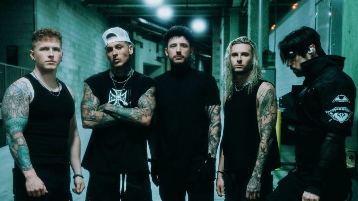 FROM ASHES TO NEW, nouveau vidéoclip « Love Me » à découvrir, edition deluxe de leur dernier album annoncée